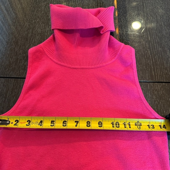 👗Flora Bea NYC sleevless turtleneck knit top magenta bright pink size S - Picture 5 of 8
